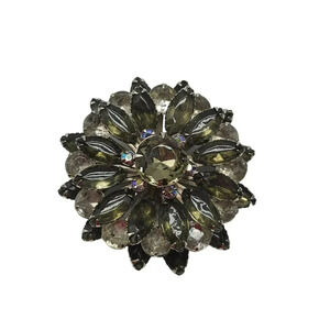 Gray Glass Rhinestone Large Flower Bling 3D Silver Tone Vintage Brooch